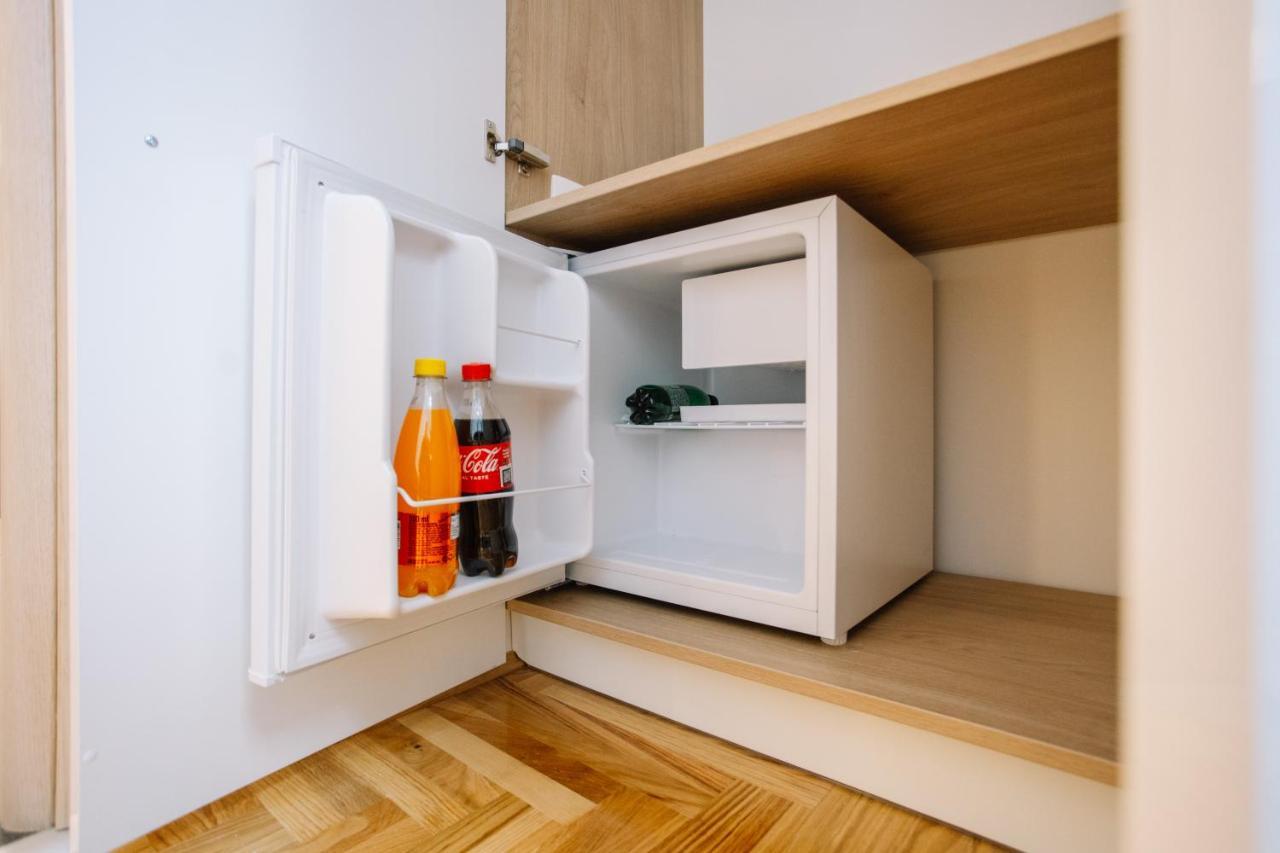 Apartments Hana City Center 리브노 외부 사진
